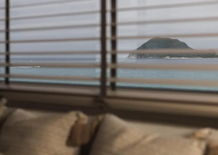Panorama *