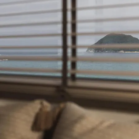 全景旅馆 *
